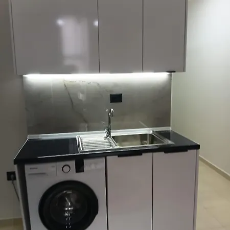 Luiza 1 Vlorë